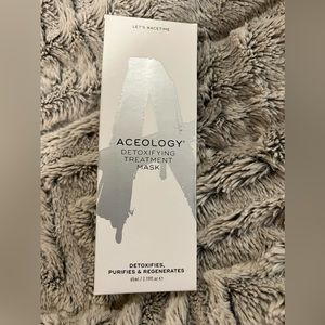 ACEOLOGY Detoxifying Treatment Mask